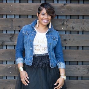 Meet your Posher, Tierra