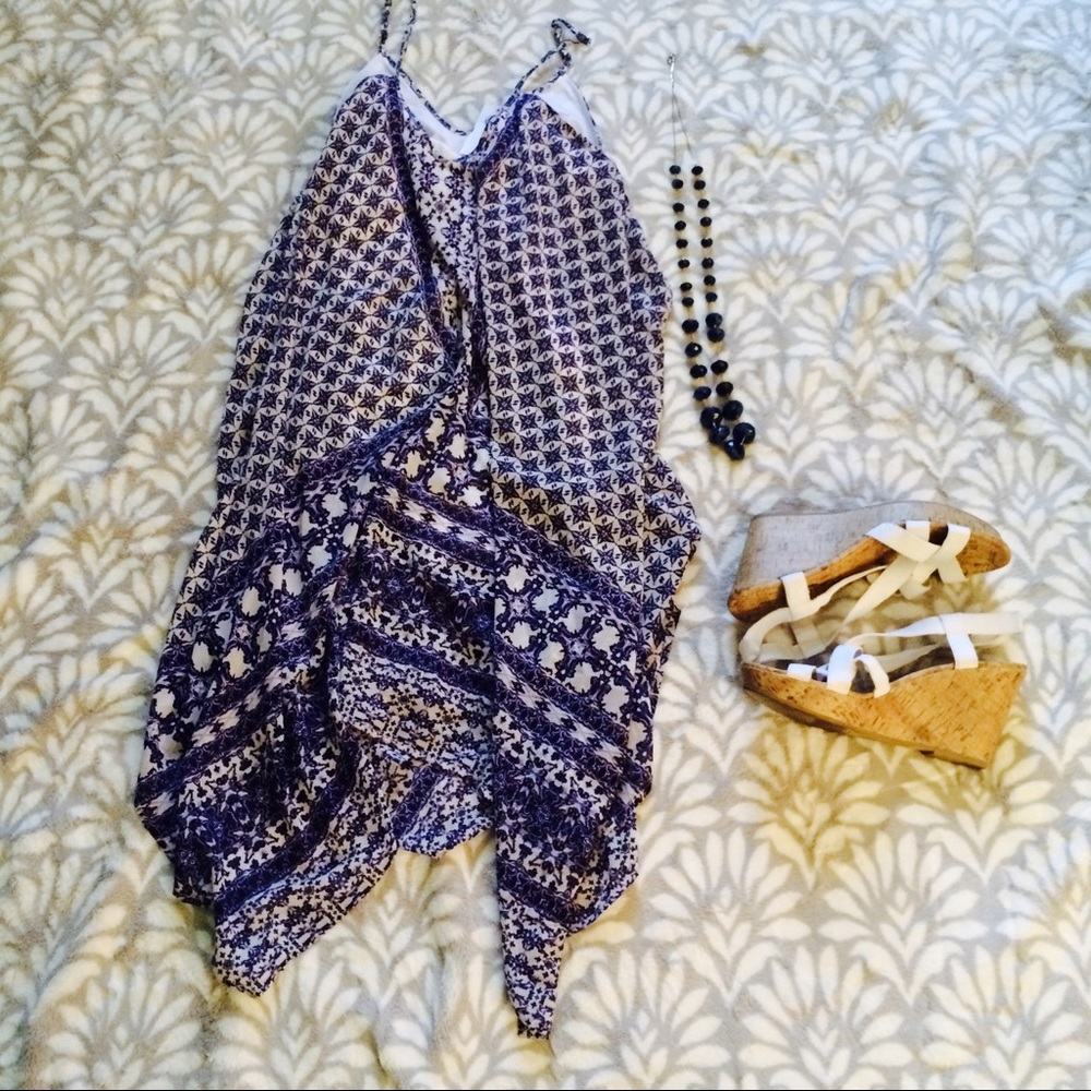 Navy & White Handkerchief Dress ☀️🛥