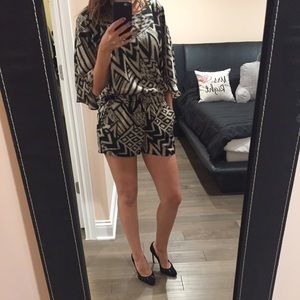 •Price Drop•GUESS Romper size XS NWOT Never worn!!