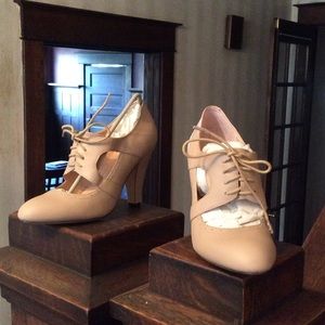 Free people cream pumps size 7