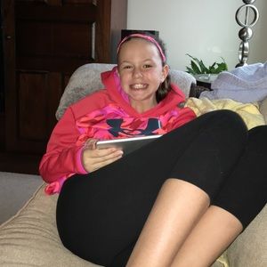 Meet your Posher, Dina