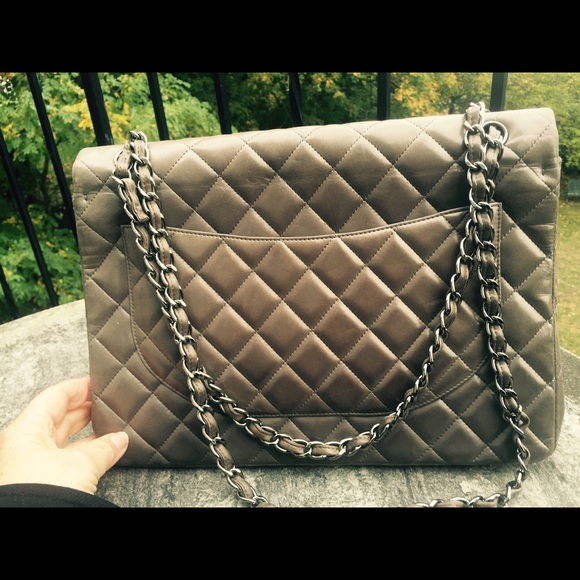 Jumbo taupe chanel bag lambskin excellent cond! - Picture 4 of 4