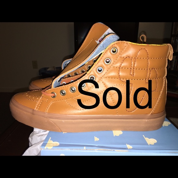 *SOLD* Tan Sk8-Hi Vans