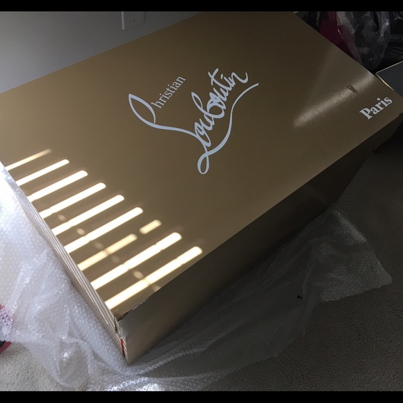 Christian Louboutin shoe drawer - Picture 2 of 2