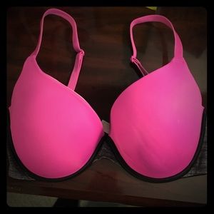 PINK BRA! 💖
