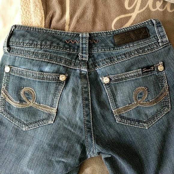 Jeans - Picture 3 of 3