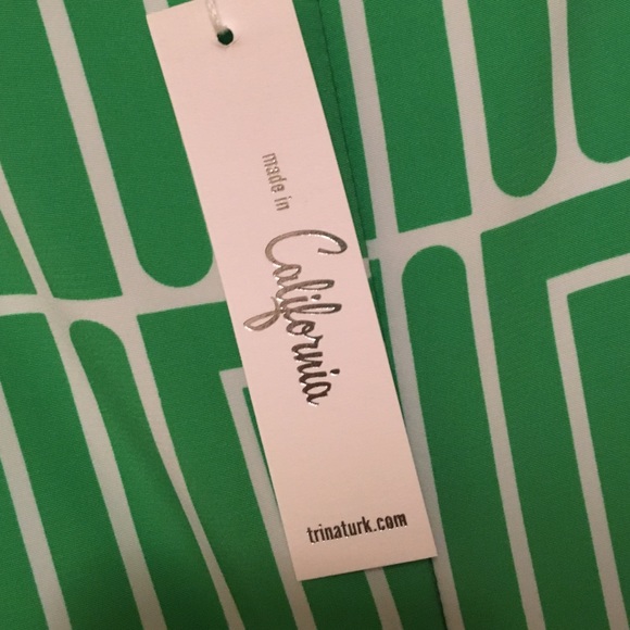 Trina Turk geometric green/white dress, pink belt - Picture 4 of 4