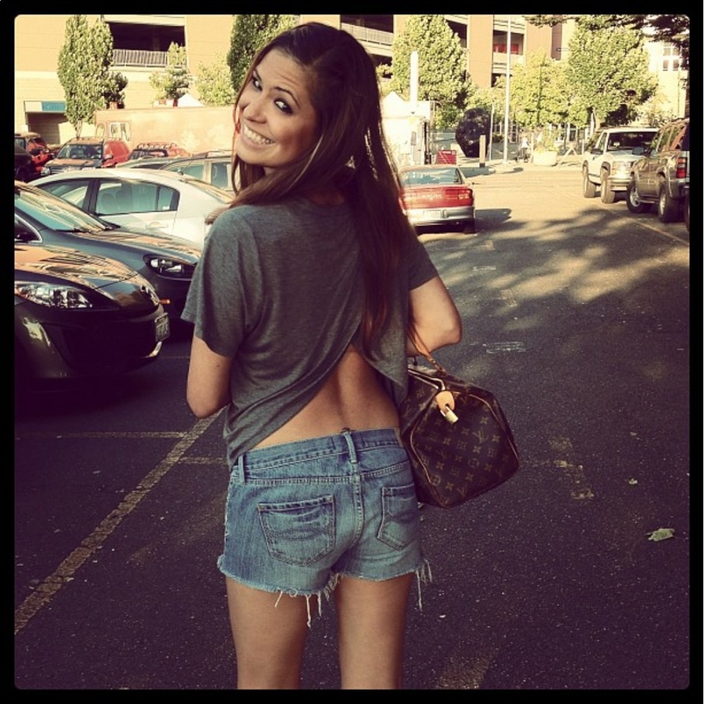 Meet your Posher, Julie