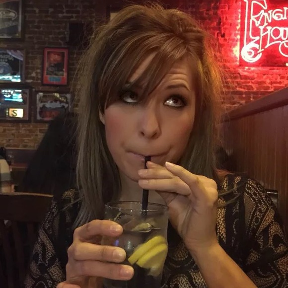 Meet your Posher, Julie - Picture 4 of 9