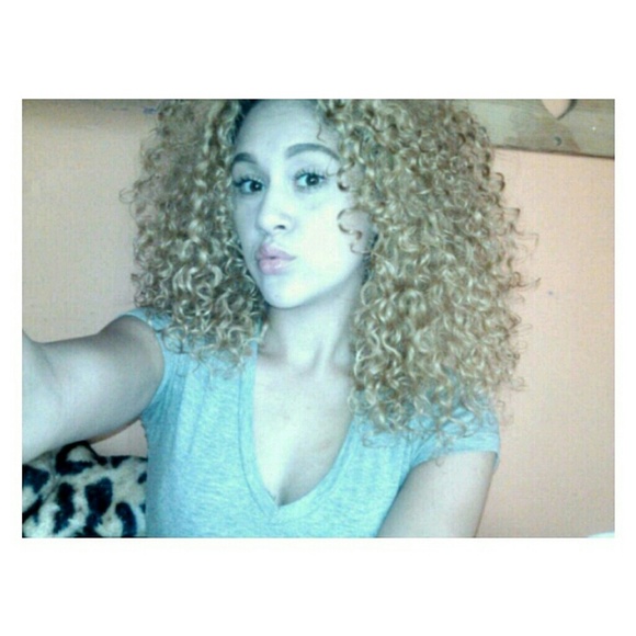 Meet your Posher, Violet - Picture 2 of 4