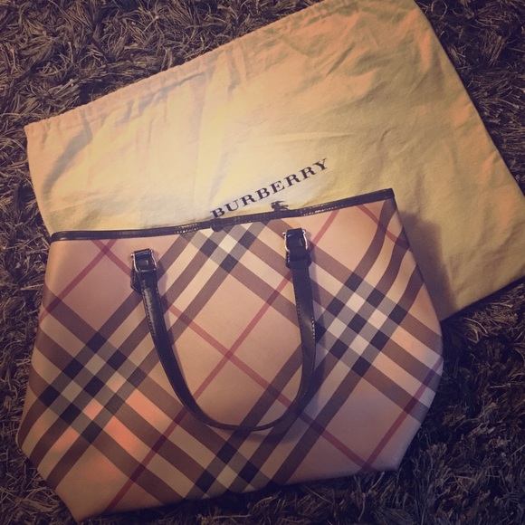 BURBERRY Authentic Black Patent Trim Nova Check