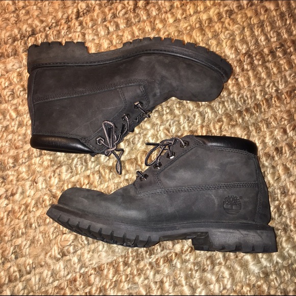 short black timberland boots