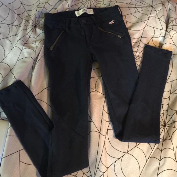 SOLD! Hollister leggings