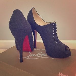 Lady Derby 120 Flannel Ankle Bootie Dark Grey