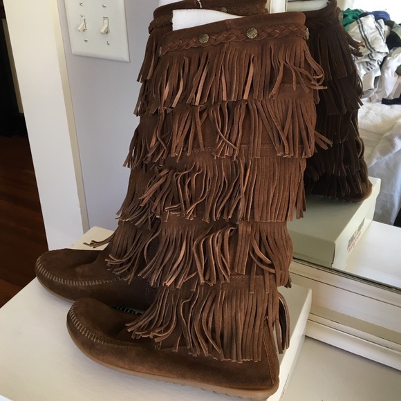 Minnetonka Moccasin boots