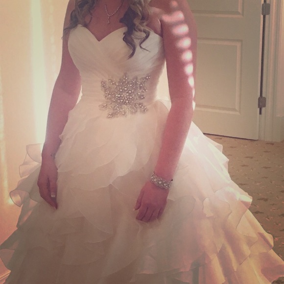 Allure Bridal Wedding Dress