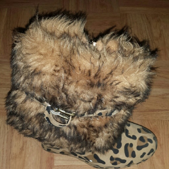 Boots - Picture 2 of 3