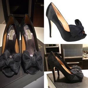 Badgley Mischka Sail Black Suede Heels, size 6.5