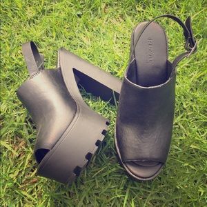 Black wedge heels