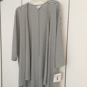 NWT Lularoe Lindsay Size Large