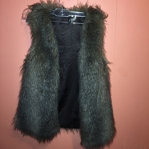 H&M faux fur vest