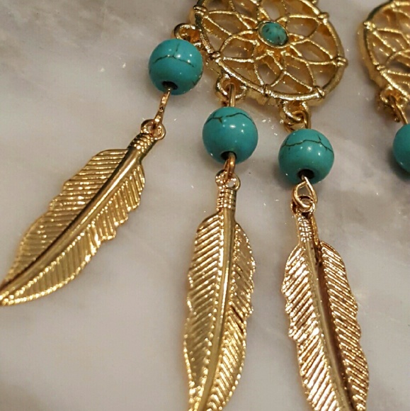 🔴FREE Gourgouse fashion earing - Picture 2 of 4