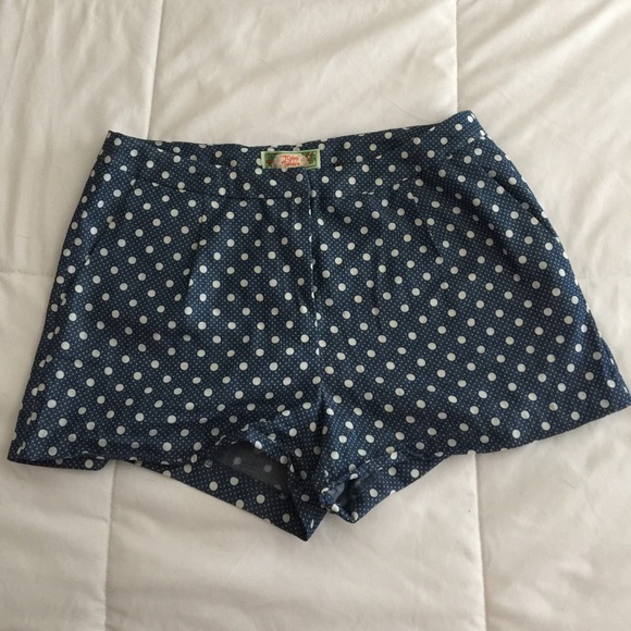 **BRAND NEW** NWT High Waisted Polka Dot Shorts