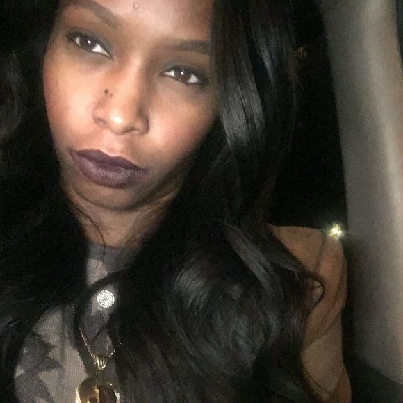 Meet your Posher, Jennifer - Picture 1 of 1