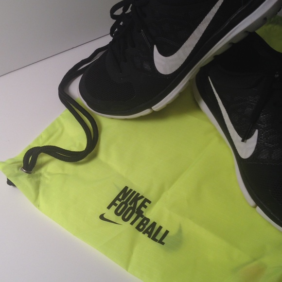 Nike Handbags - Nike Drawstring Gym Bag