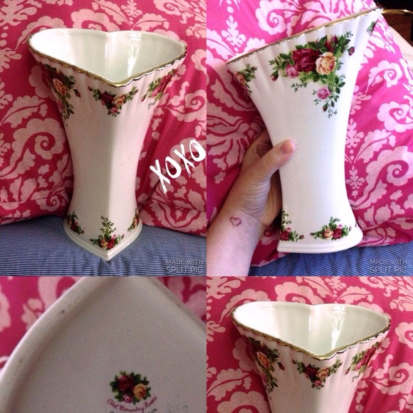 Heart vase old country roses 1962 antique