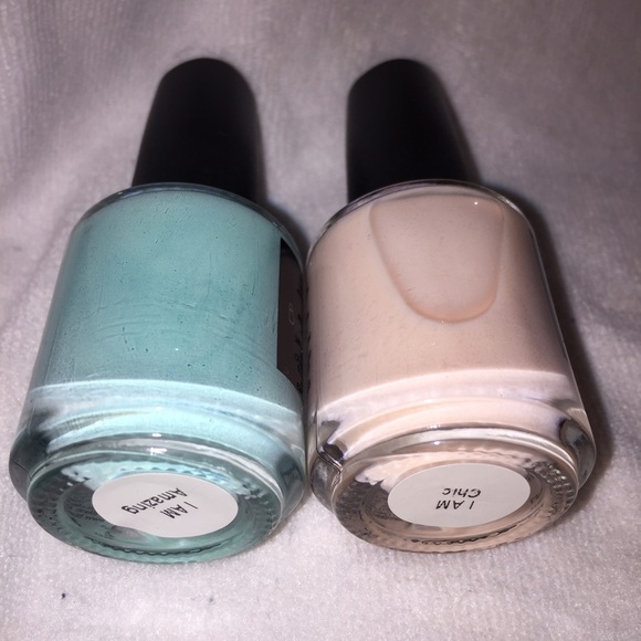 2 Blanc-Morena Nail Polishes - Picture 3 of 3