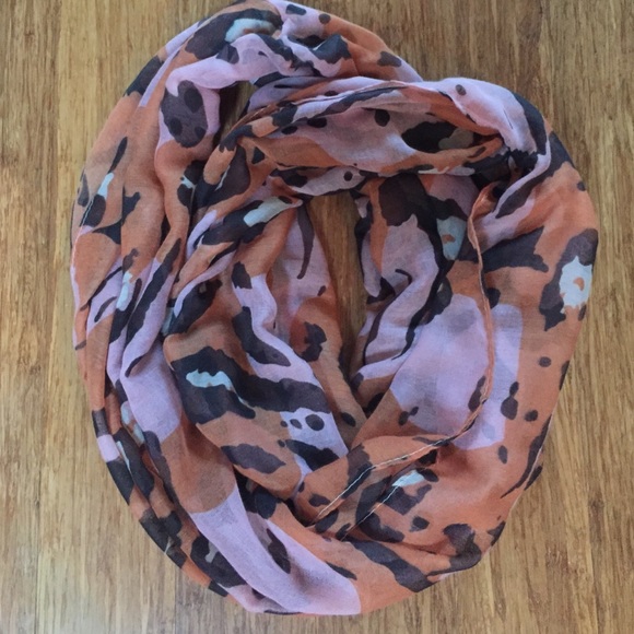 Infinity scarf