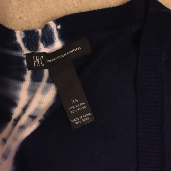 Sweater - Picture 2 of 2