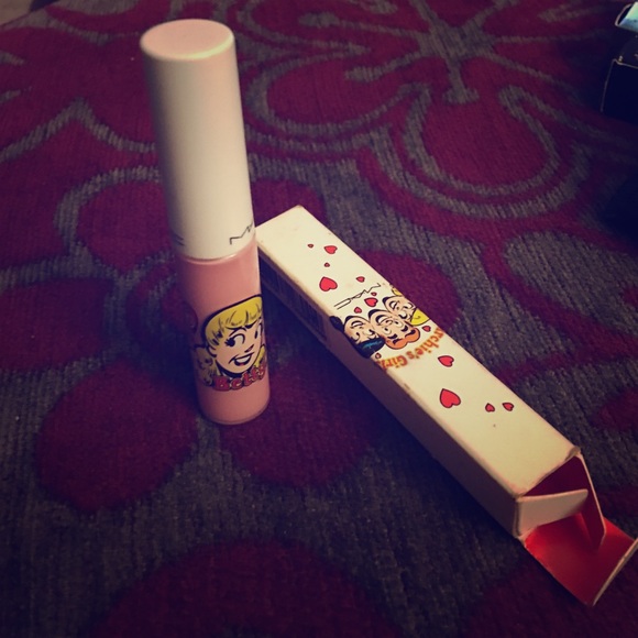 Mac Cosmetics Archie's Girls Collection