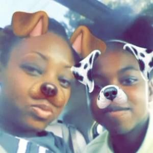 Meet your Posher, Chloe