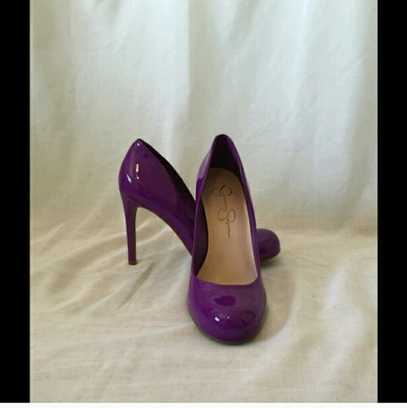 Jessica Simpson pumps