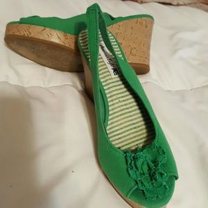 Green wedge heels