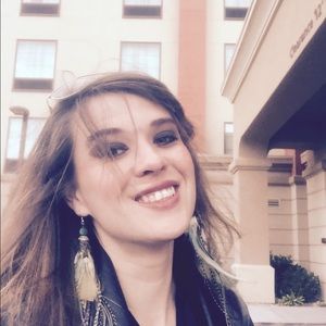 Meet your Posher, Amy