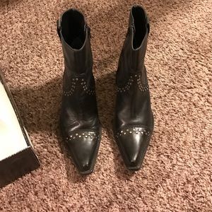 Penny ❤️ Kenny booties