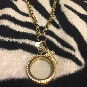 Origami Owl necklace and locket