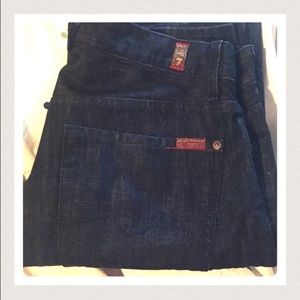 Dark wash 7 for all man kind jeans. Size 32.