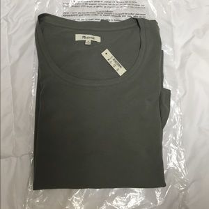 Madewell Riff Tee in Sagebrush