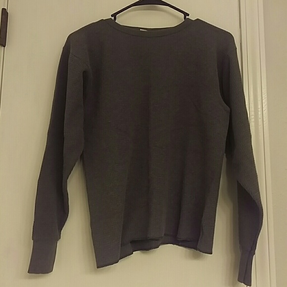 Gray Long Sleeved Ribbed Shirt - Picture 1 of 2