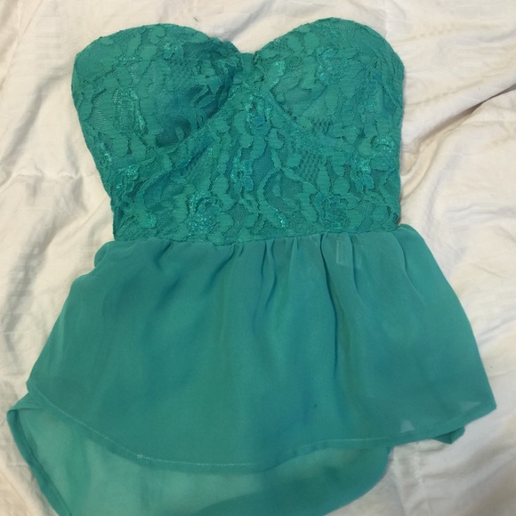 Cute strapless top - Picture 1 of 1