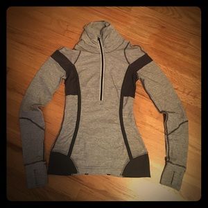 Lululemon pullover active long sleeve half-zip