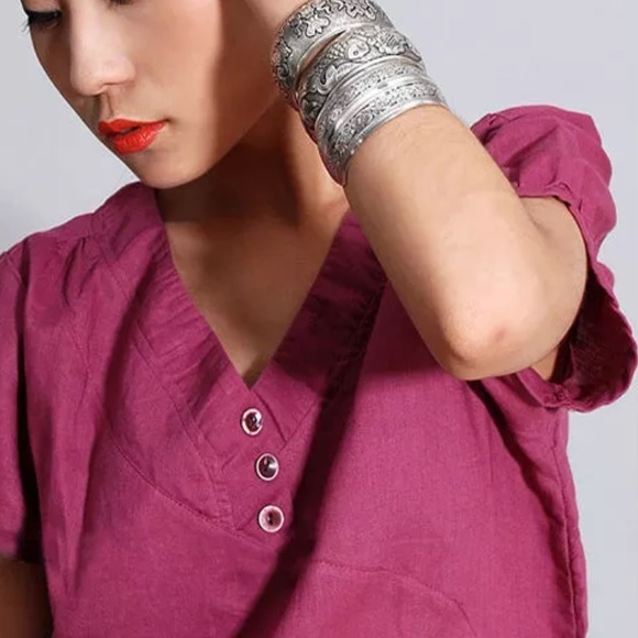 Convex Tibetan Silver Cuff - Picture 2 of 4