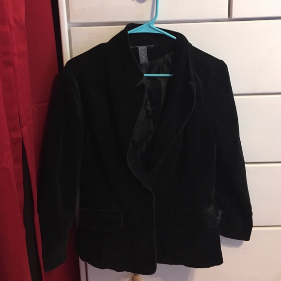 Black coat - Picture 1 of 1