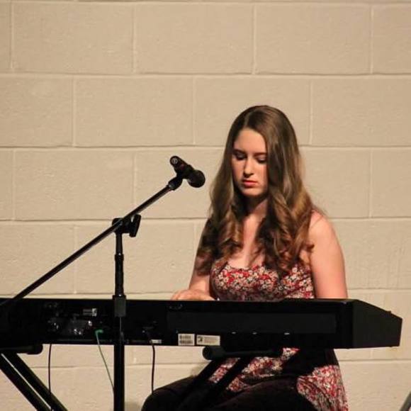 Meet your Posher, Deidre