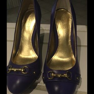 Coach purple leather pumps