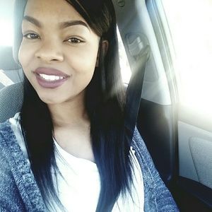 Meet your Posher, Ash-lee